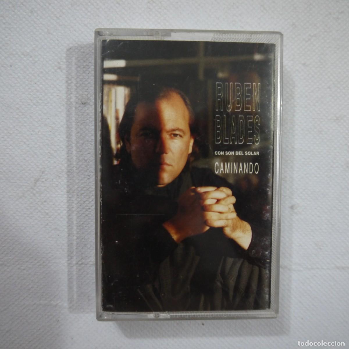 Casetes antiguos: RUBEN BLADES - CAMINANDO - CASETE - Foto 1