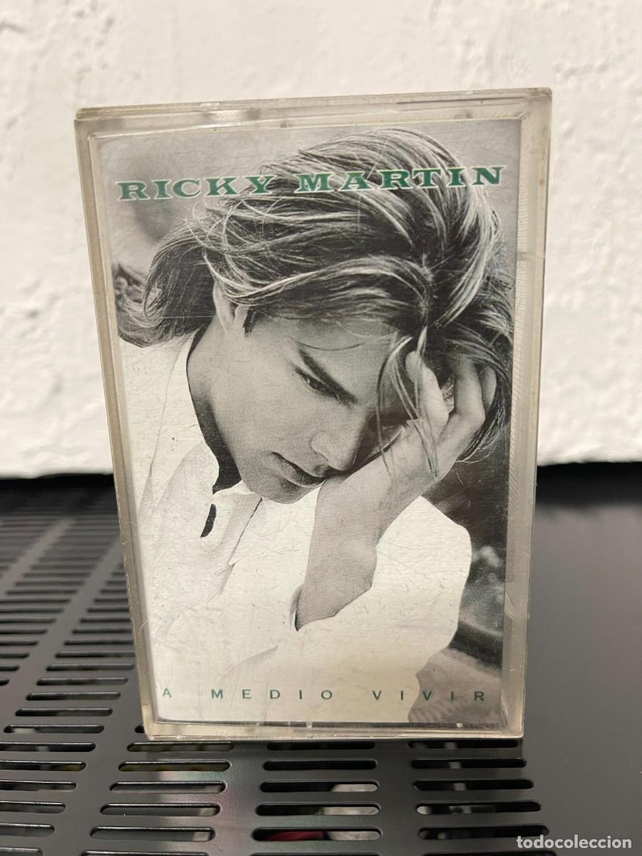 Casetes antiguos: Ricky Martin - A Medio Vivir - Foto 1