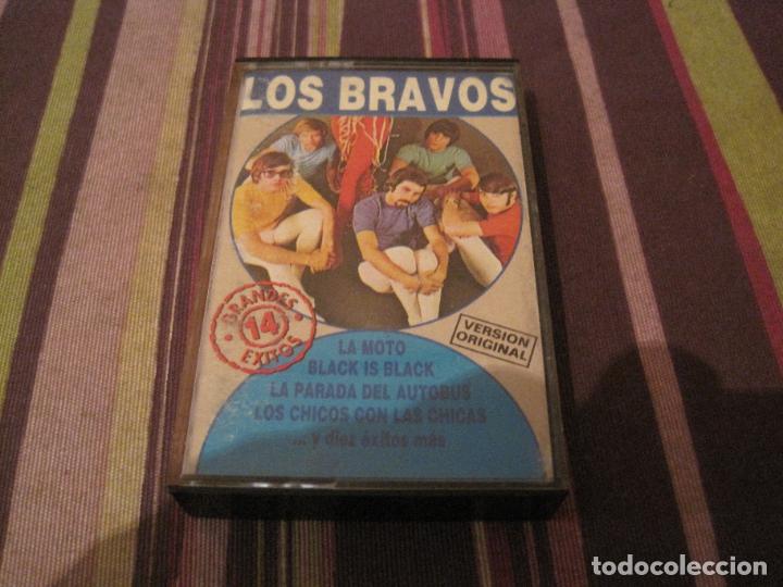 Casetes antiguos: CASETE LOS BRAVOS GRANDES EXITOS CASSETTE - Foto 1
