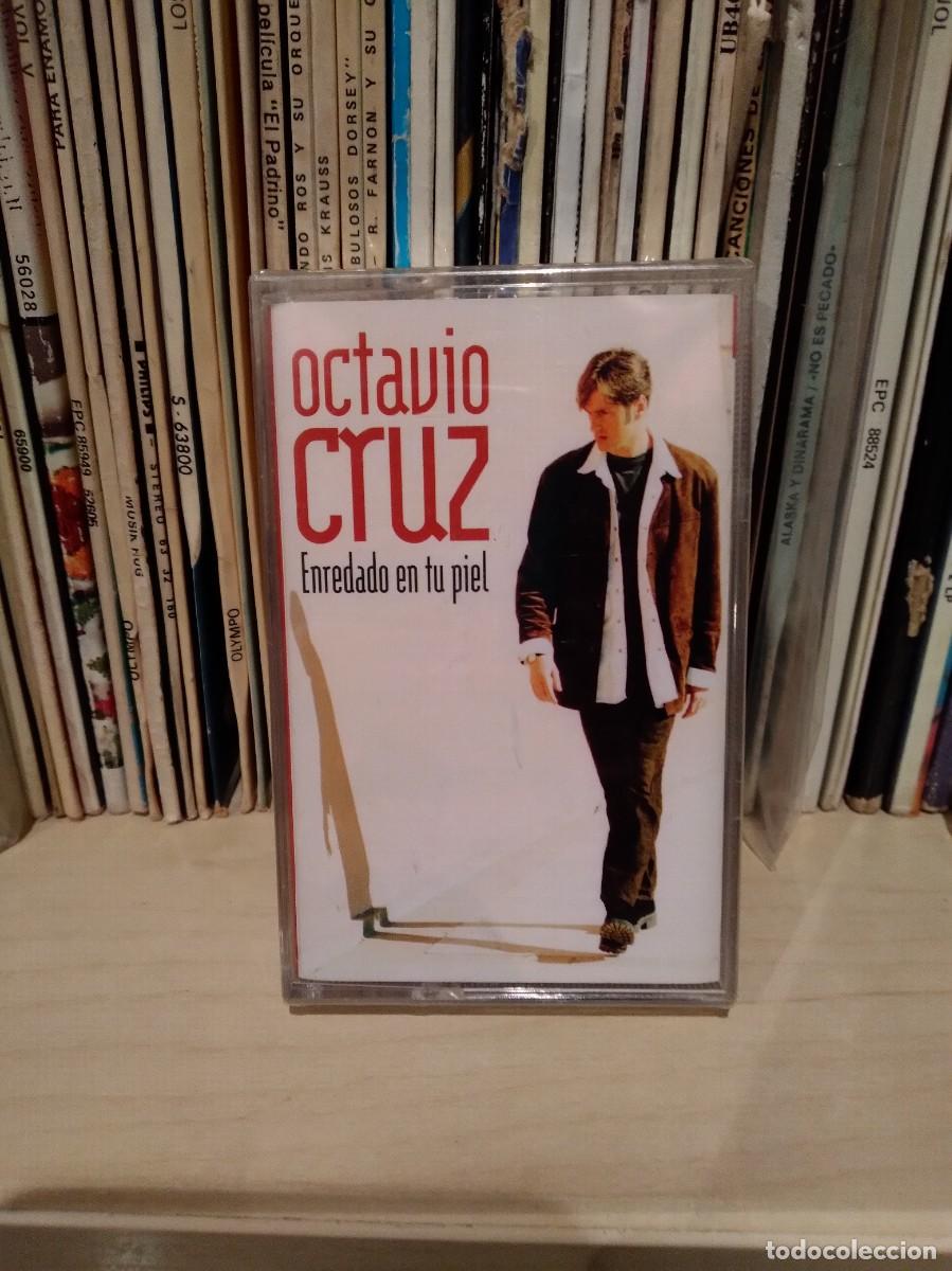 Cassetes antigas: OCTAVIO CRUZ-ENREDADO EN TU PIEL-CASSETTE CINTA CASETE NUEVA PRECINTADA-