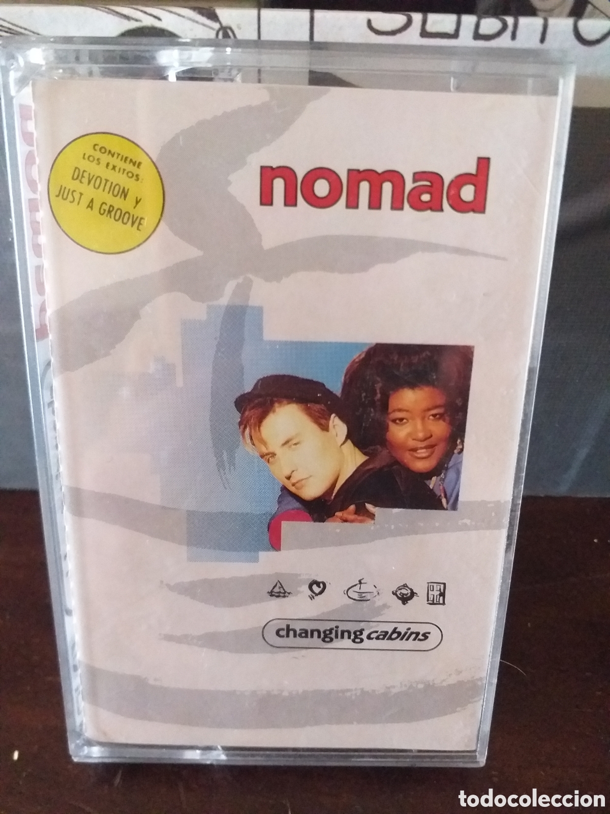 Casete-Nomad (changing cabins)