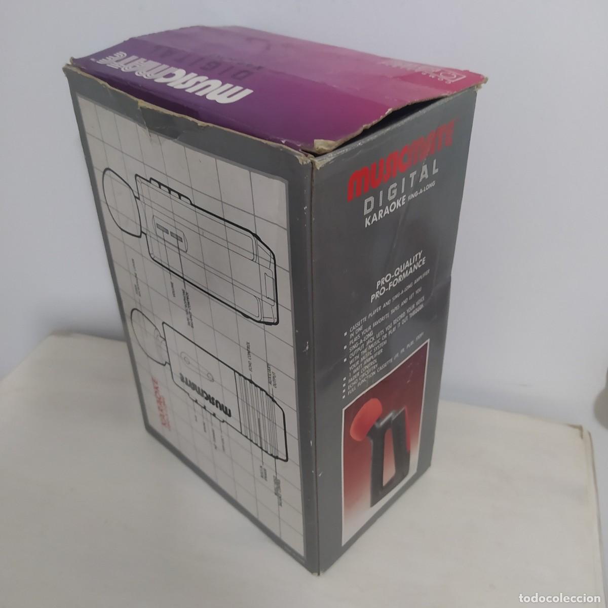 Casetes antiguos: Walkman retro con micr&oacute;fono - Foto 8
