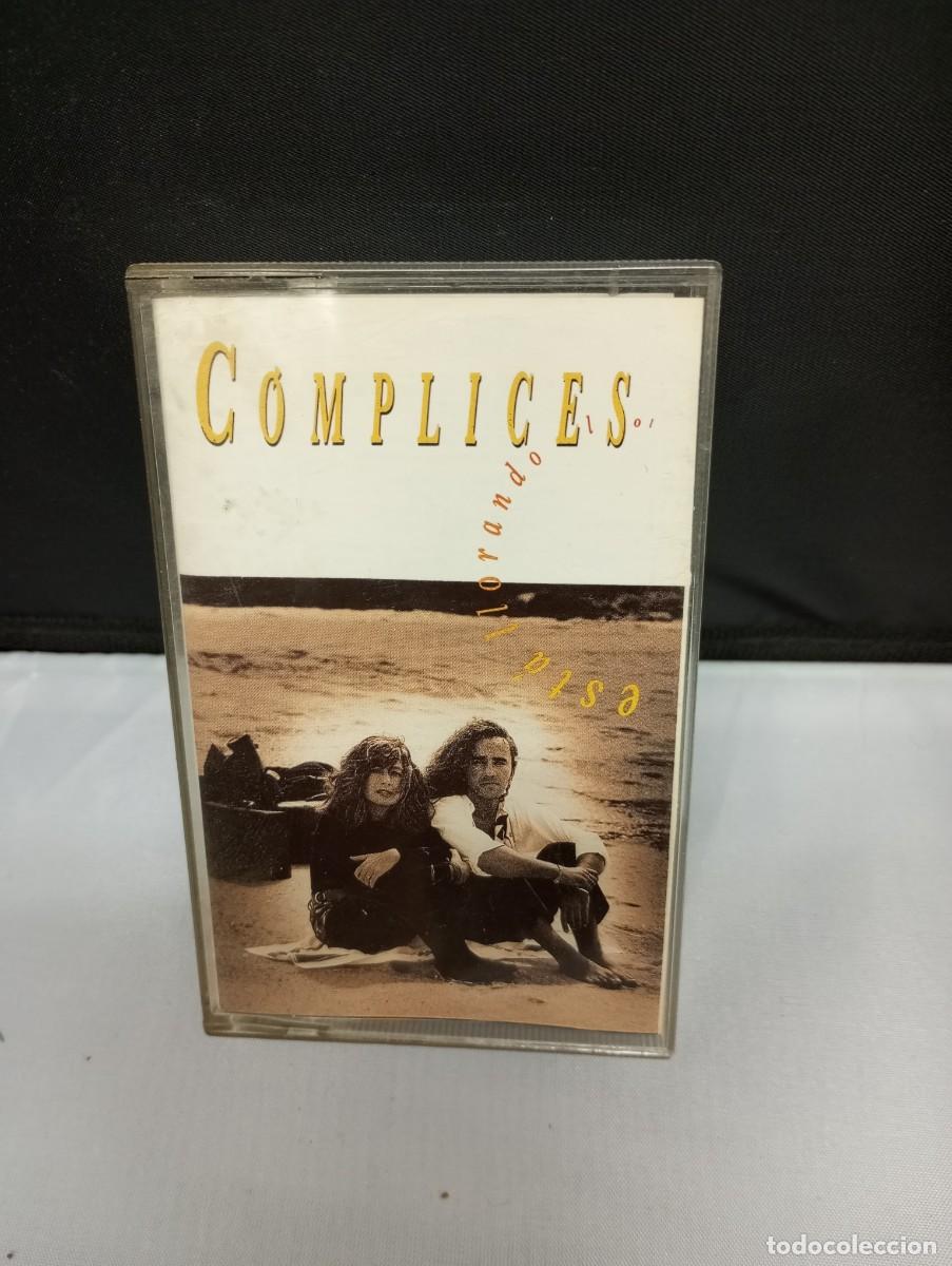 Casetes antiguos: COMPLICES - ESTA LLORANDO EL SOL - CASETE - Foto 1