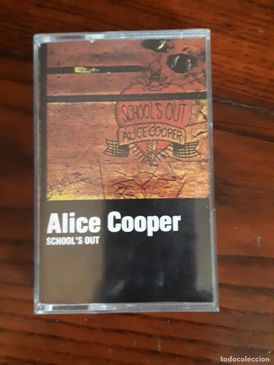 Casetes antiguos: Alice Cooper Schools Out Cassette Tape. - Foto 1