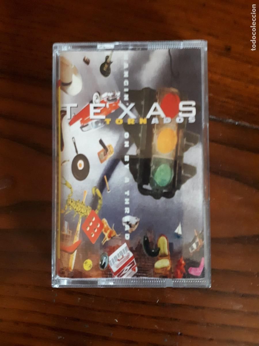 Casetes antiguos: CASSETTE TEXAS TORNADOS HANGIN&acute;ON BY A THREAD.1992. - Foto 1
