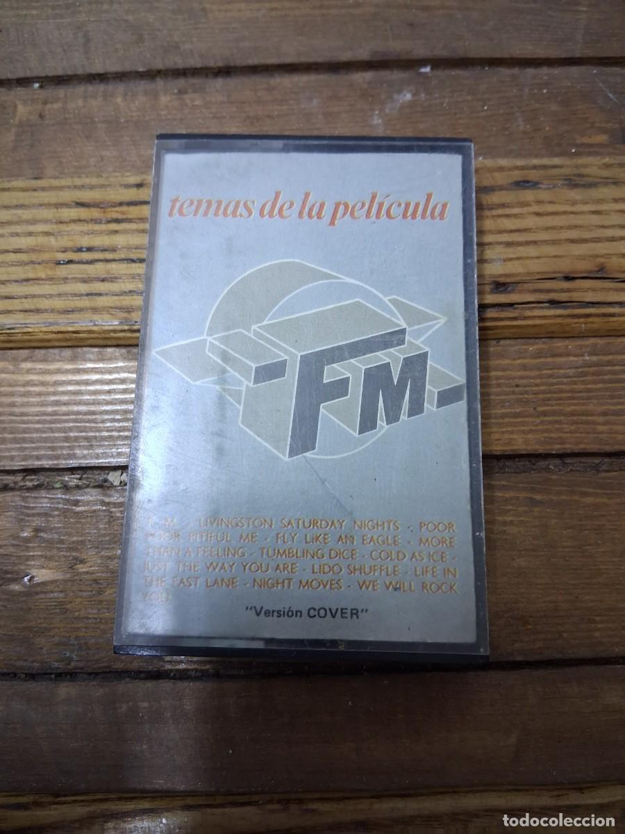Casetes antiguos: Casete de m&uacute;sica temas de la pelicula FM F.M We will rock you Livingston saturday nights Poor