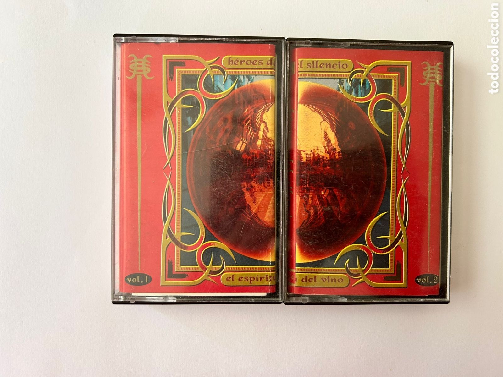 Casetes antiguos: 2 Caset cinta de m&uacute;sica volumen 1 y 2 H&eacute;roes del silencio el esp&iacute;ritu del vino