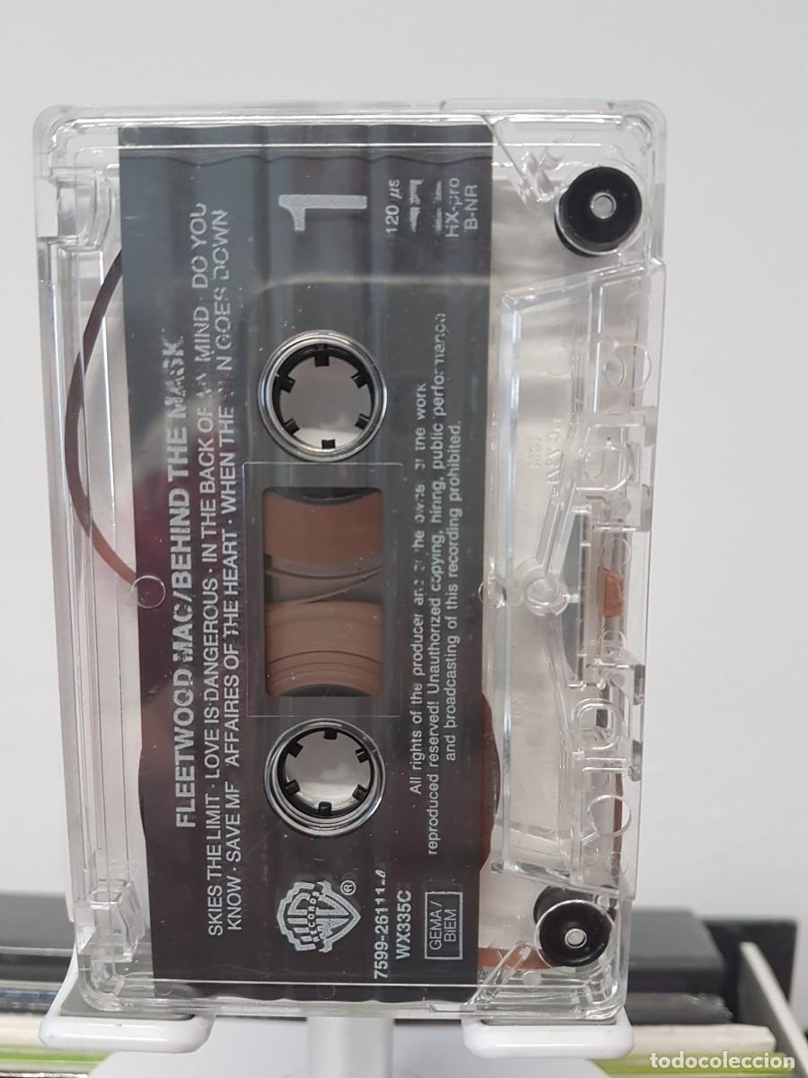 Casetes antiguos: Fleetwood Mac - Behind the Mask (Cassette) - Foto 3
