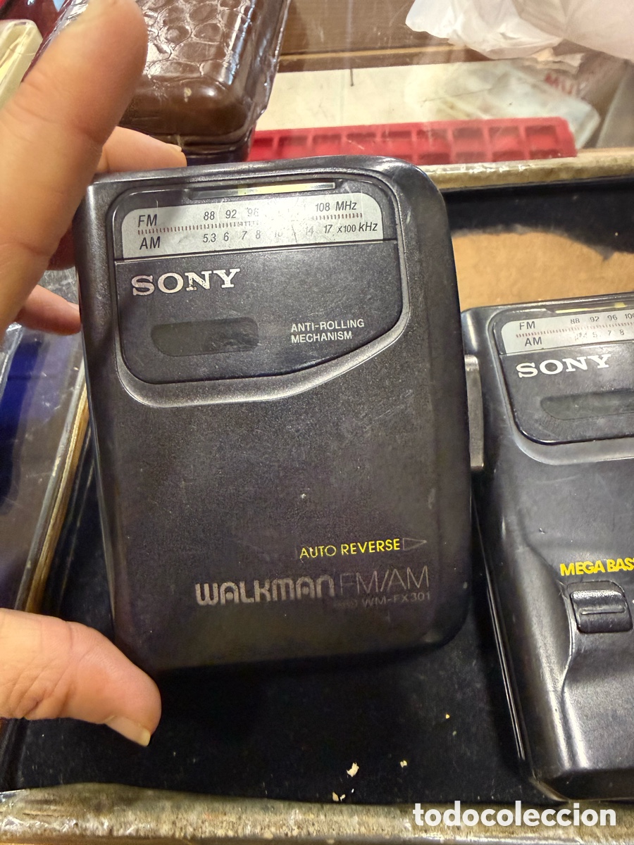 Casetes antiguos: Lote de 2 walkman sony - Foto 2