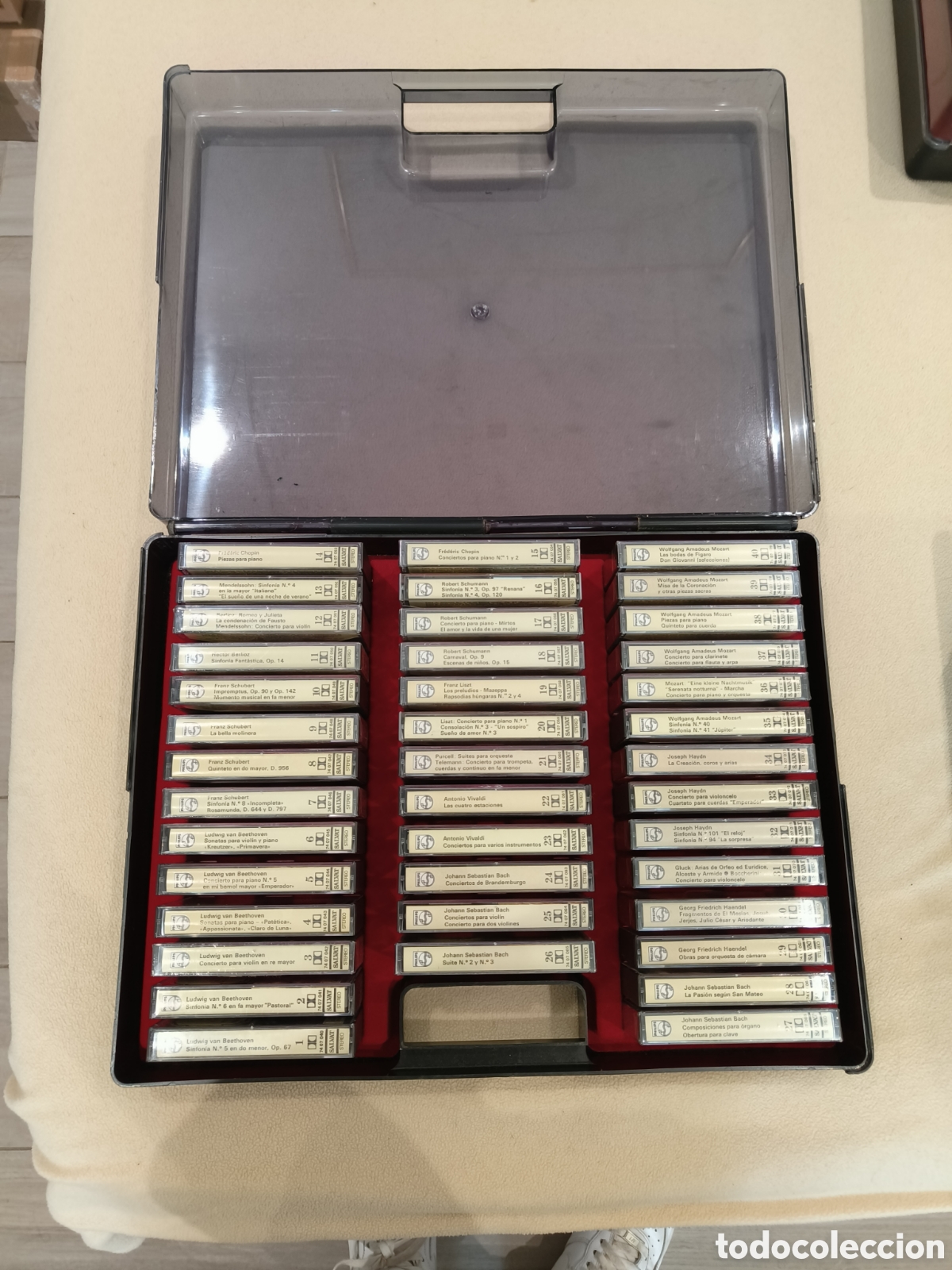Casetes antiguos: Mega Lote 170+ Cassettes: 2 Colecciones Salvat Completas + 5 Maletines + Eugenio