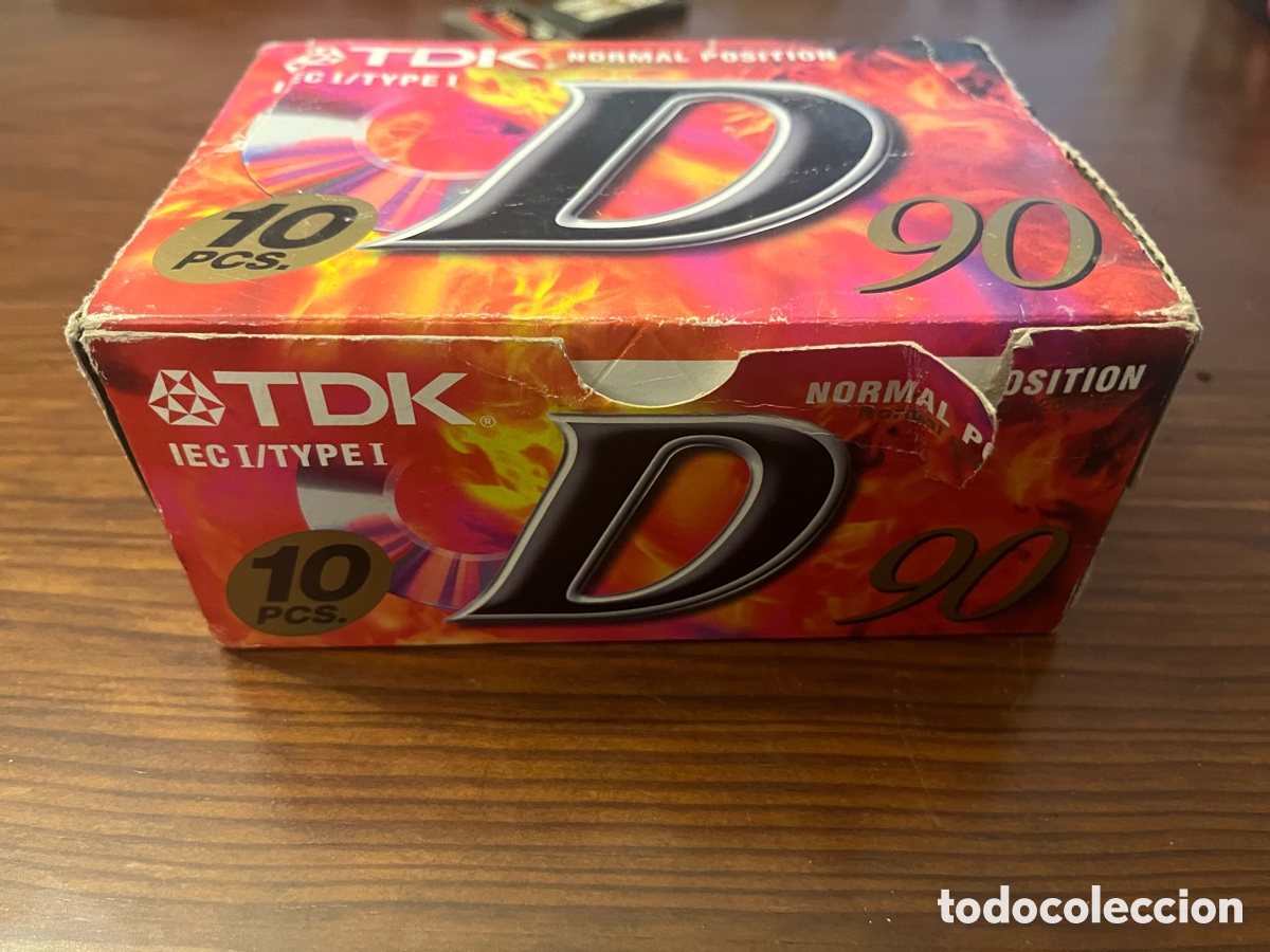 Casetes antiguos: Caja de 10 cintas TDK D 90