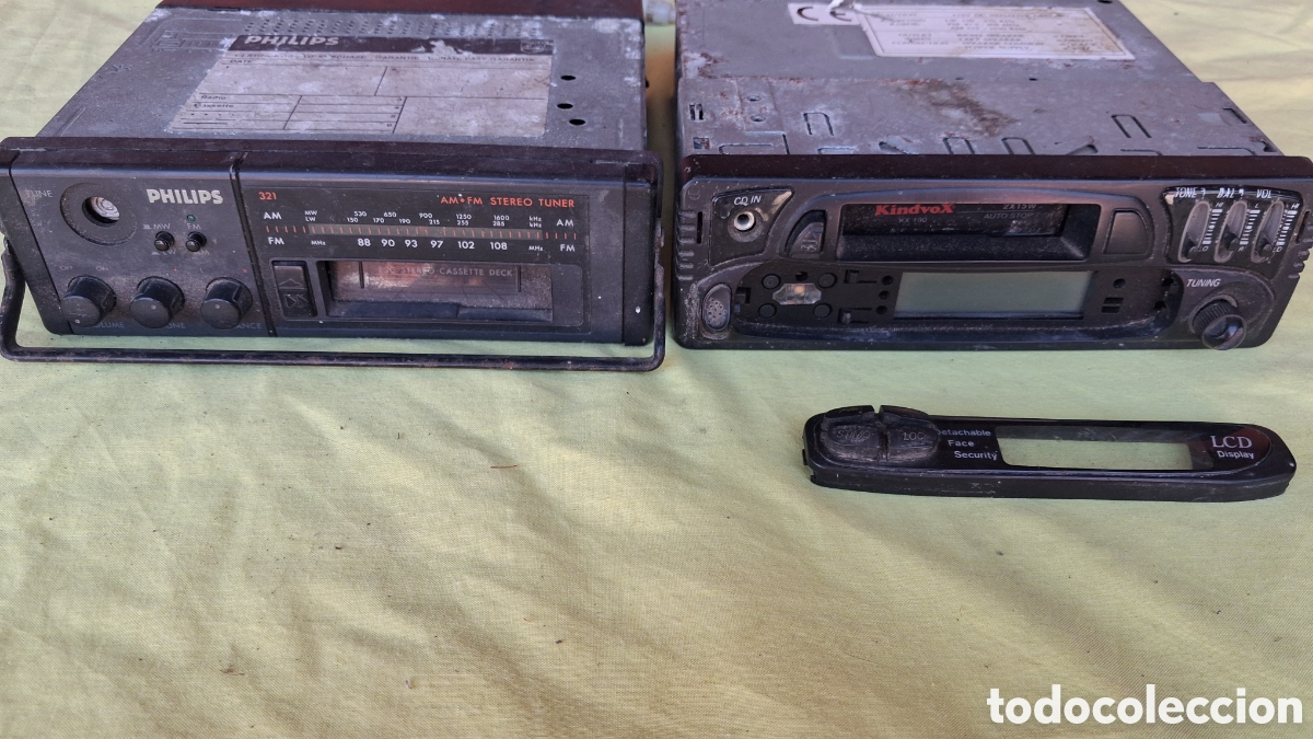 Casetes antiguos: Gran S&uacute;per Lote Vintage: 2 Autorradios (Philips + Kindvox) + Malet&iacute;n Clasificador + Colecci&oacute;n 20 Cin