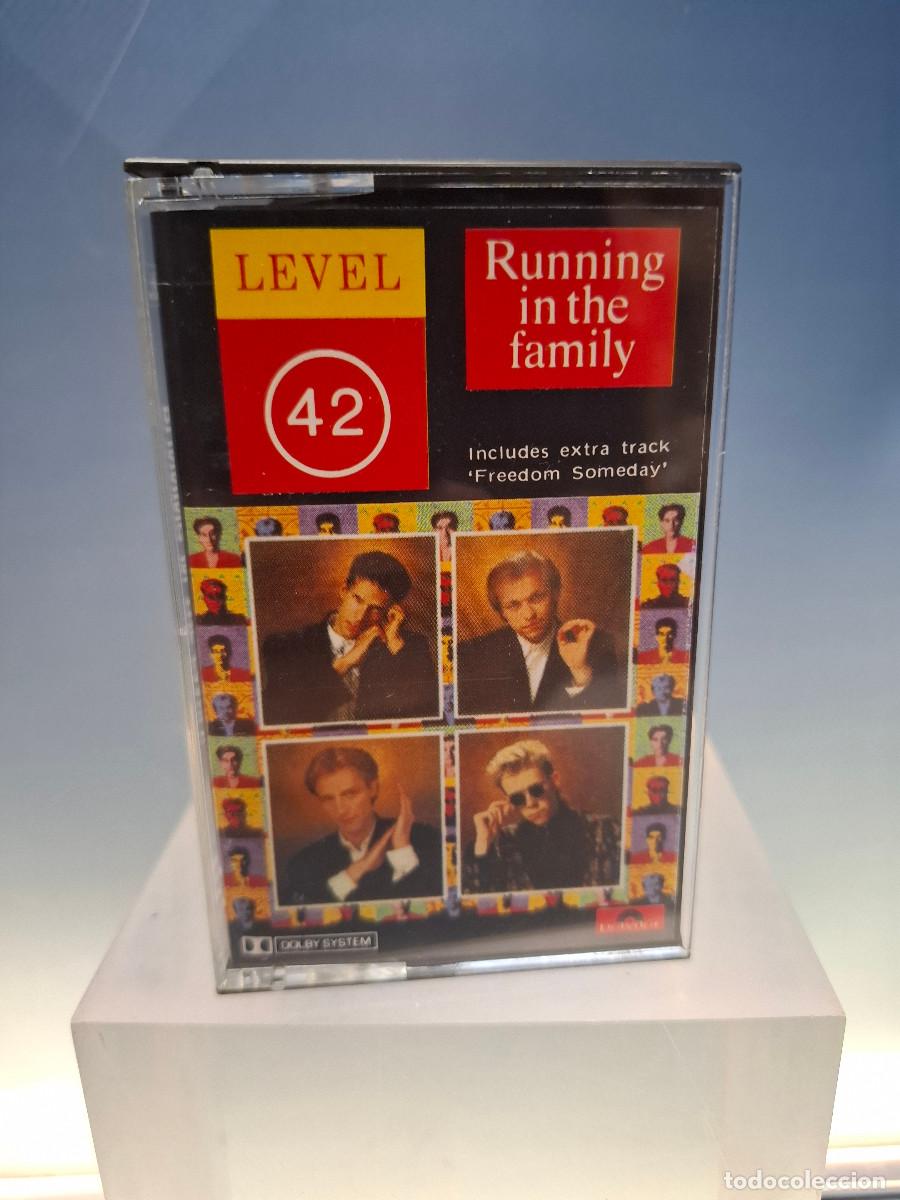Casetes antiguos: Casete Running In The Family, Level 42