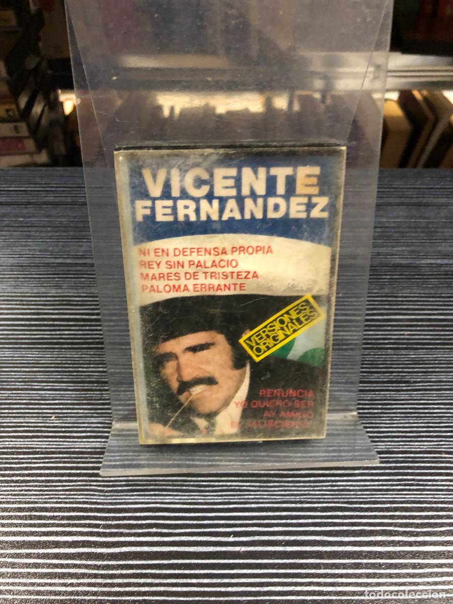 Casetes antiguos: Ni en defensa propia / Rey sin palacio (Versiones Originales) Vicente Fern&aacute;ndez