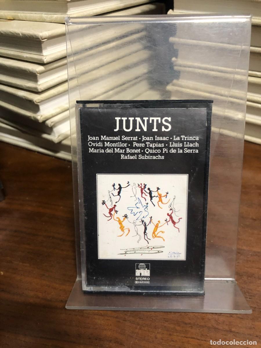 Cassette antiche: Junts Varios Artistas (Serrat, Llach, M. del Mar Bonet, etc.)