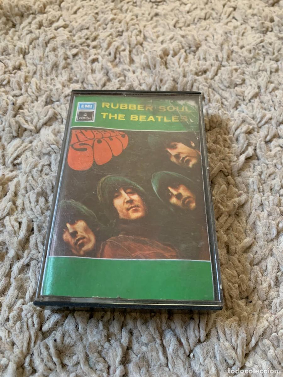 Casetes antiguos: CASETE. THE BEATLES. RUBBER SOUL. A&Ntilde;O 1971. PAPEL ALGO ESTROPEADO. CINTA BIEN