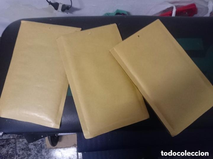 Casetes antiguos: SOBRES ACOLCHADOS NUEVOS TAMA&Ntilde;O MEDIO IDEAL PARA CASETES