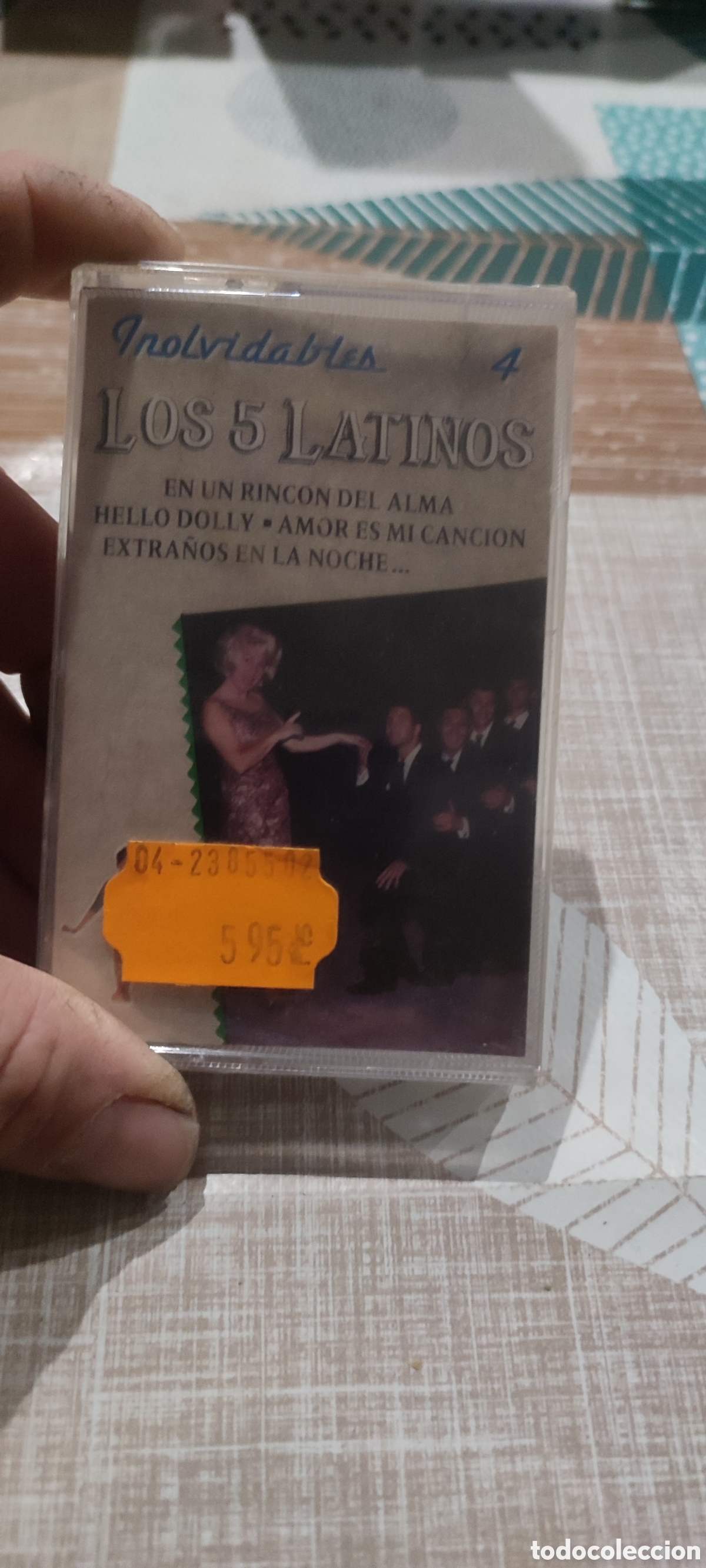 Casetes antiguos: Cinta casete Los 5 latinos, inolvidables 4. Cassette Precintado, procede de tienda cerrada hace a&ntilde;os
