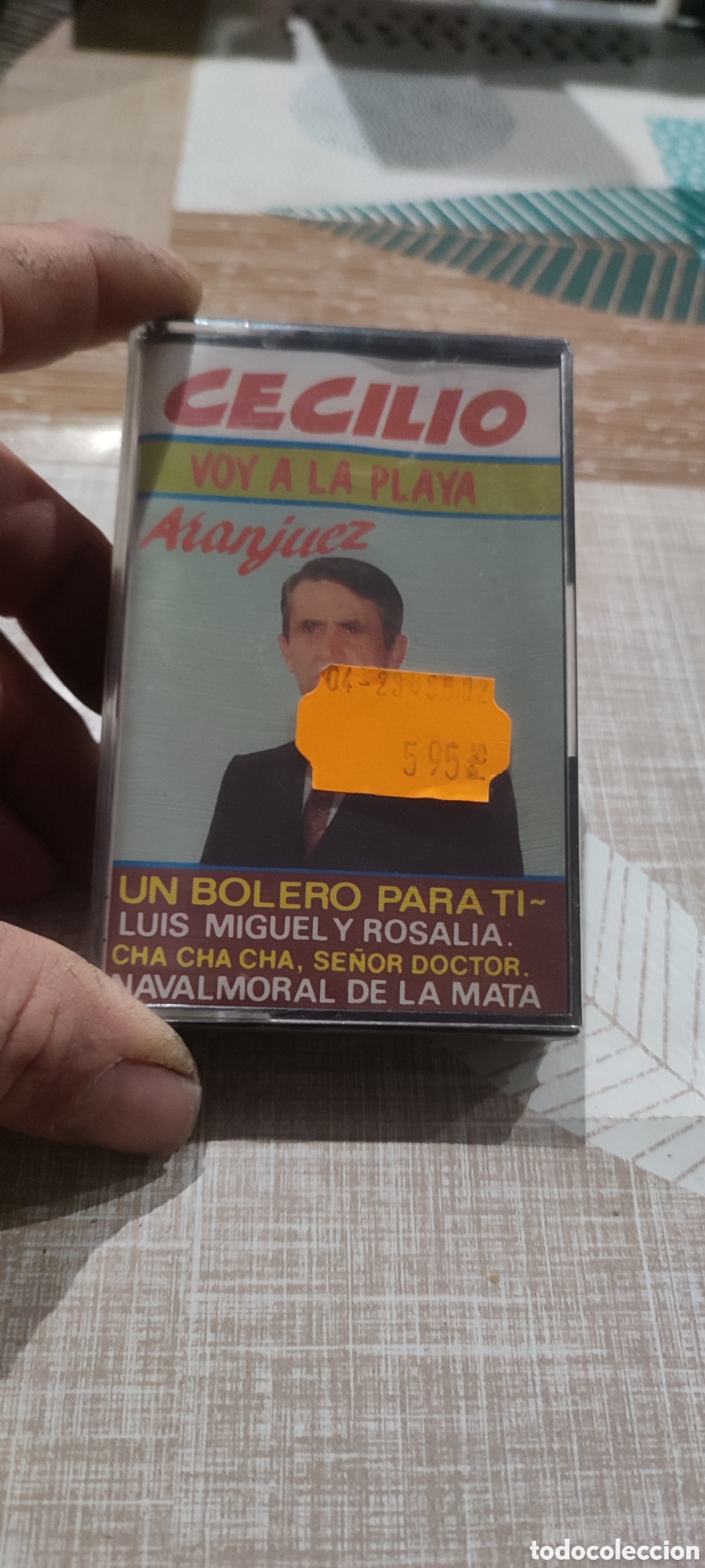 Casetes antiguos: Cinta casete Cecilio, voy a la playa. Cassette Precintado, procede de tienda cerrada hace a&ntilde;os