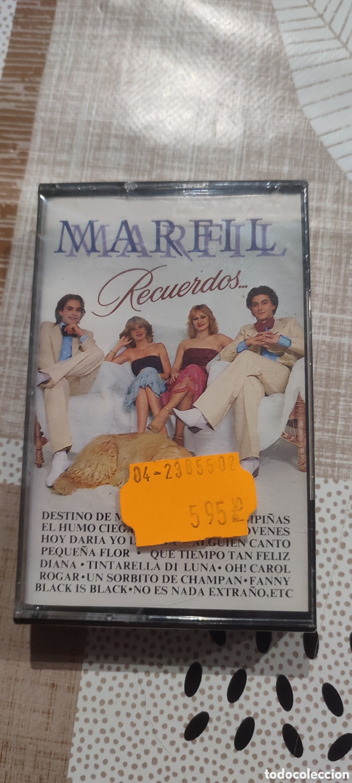 Casetes antiguos: Cinta casete Marfil, Recuerdos. Cassette Precintado de tienda cerrada hace a&ntilde;os.
