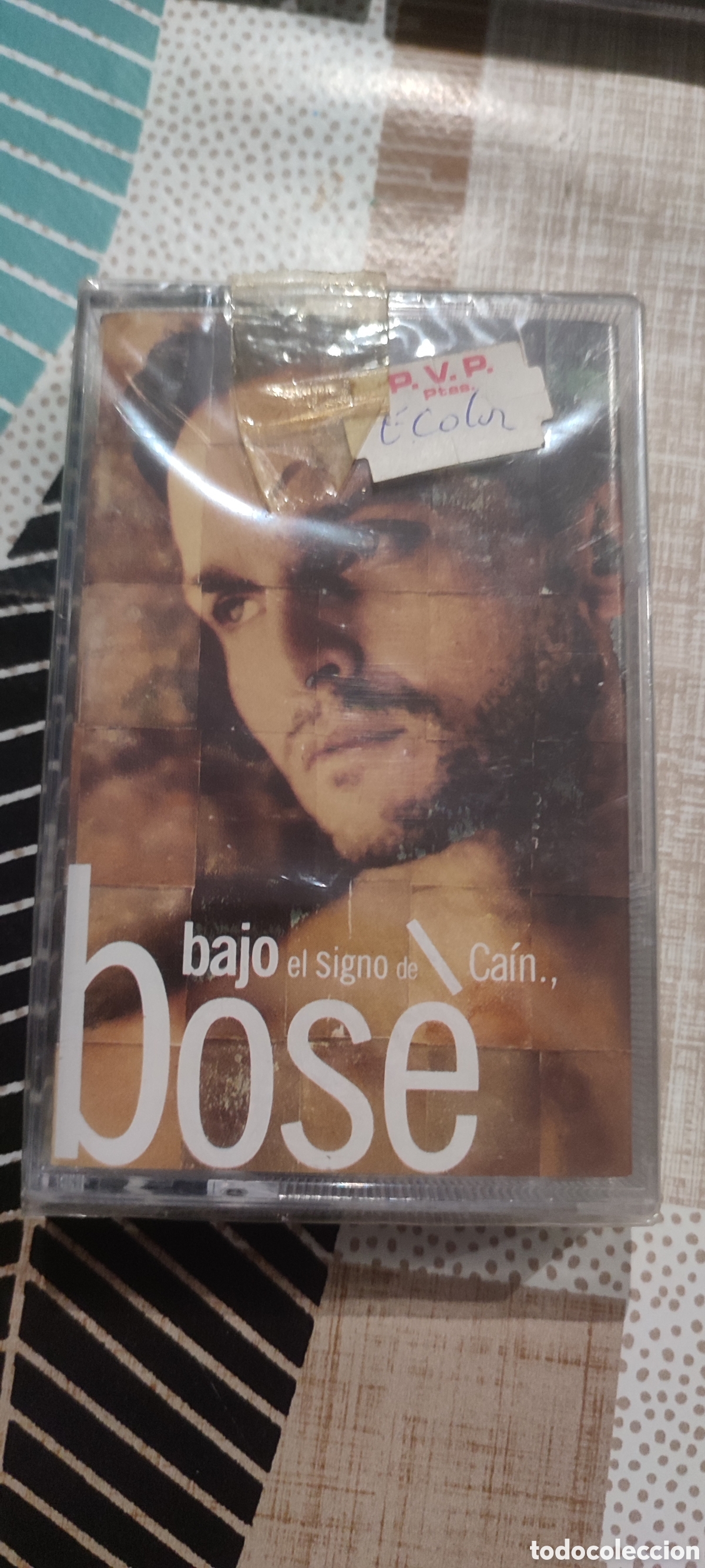Casetes antiguos: Dos casetes de Miguel Bos&eacute;, bajo el signo de Cain,. Cassette Precintado de tienda cerrada hace a&ntilde;os.