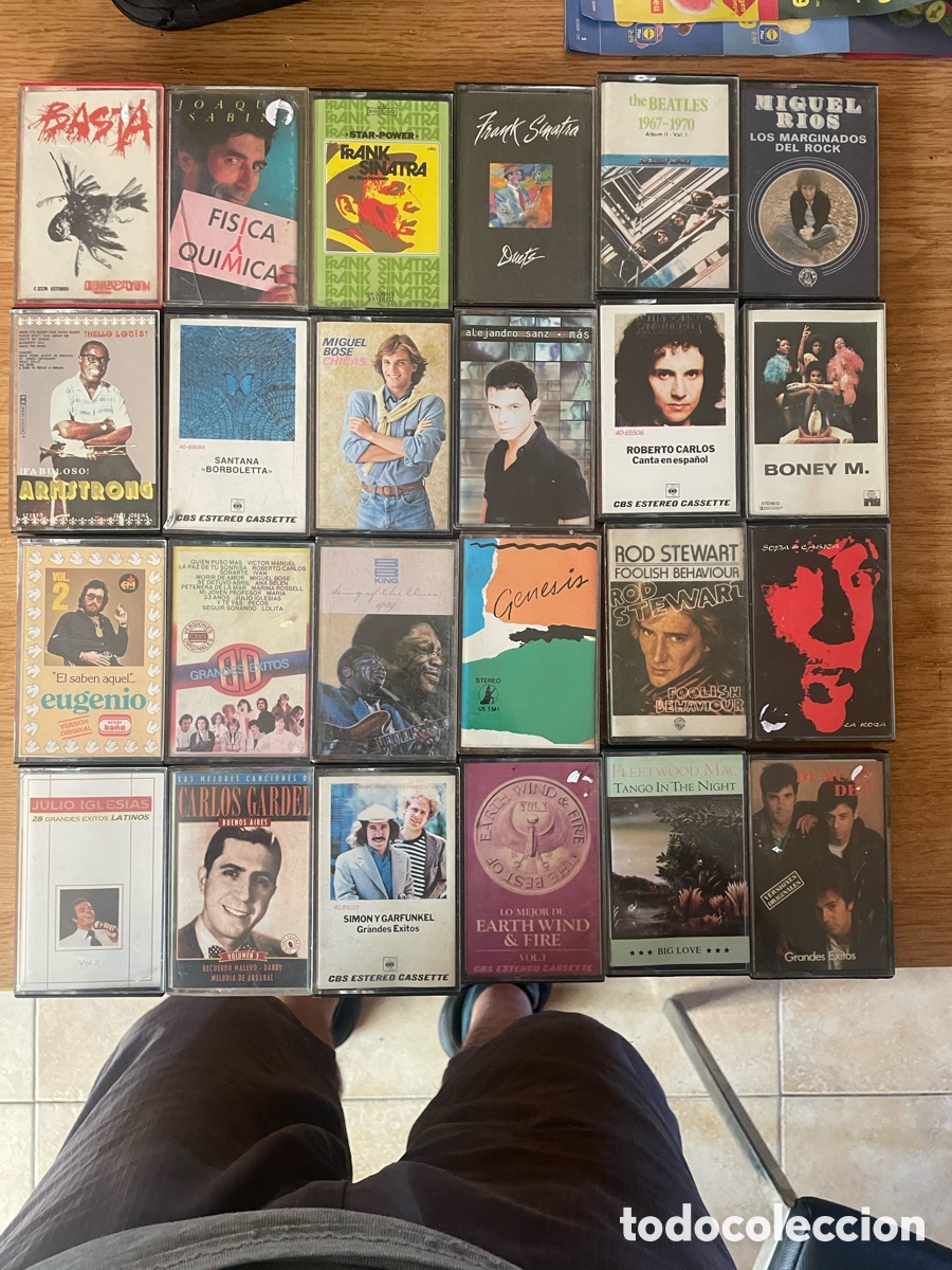 Casetes antiguos: Lote de 24 casetes.Artistas nacionales e internacionales