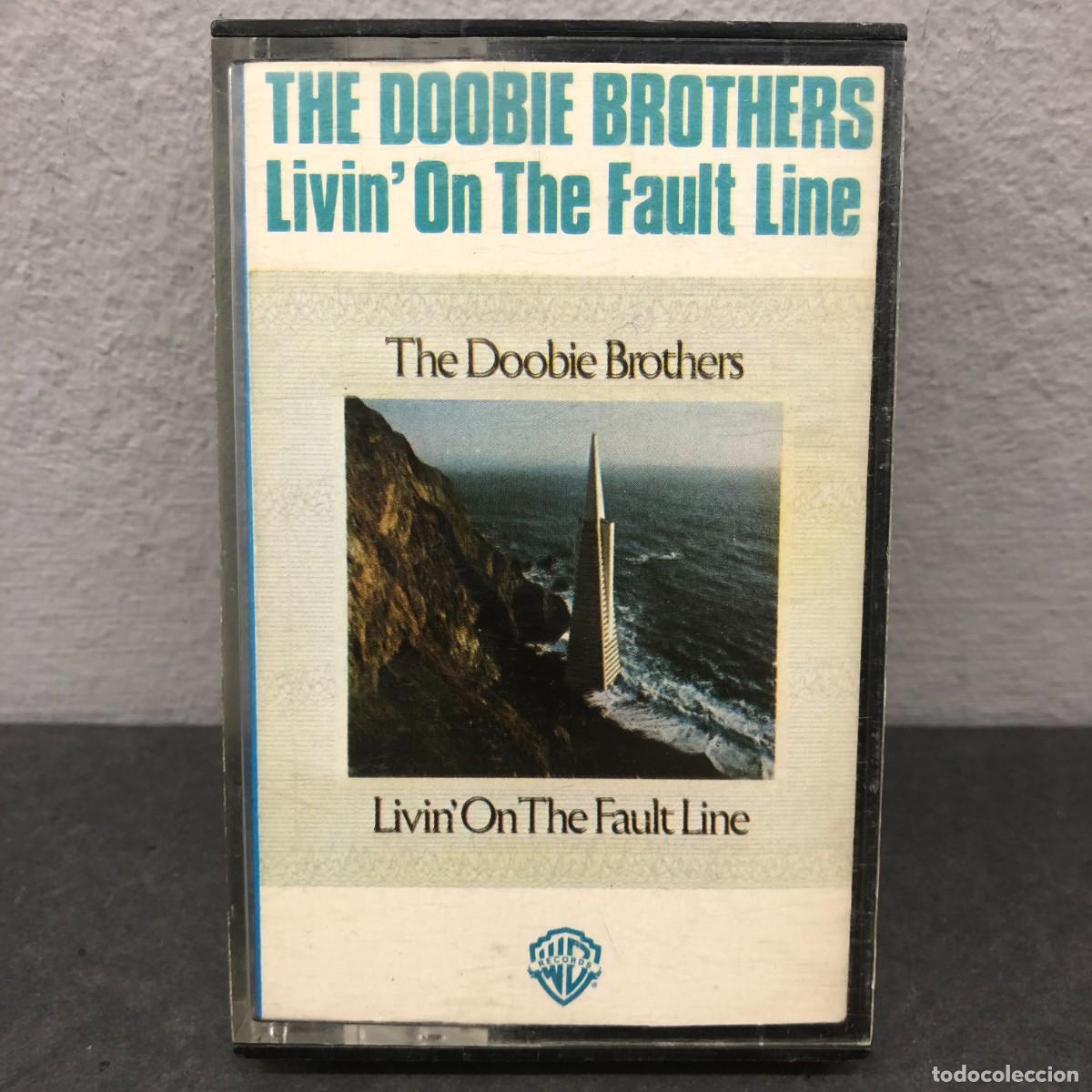 Casetes antiguos: THE DOOBIE BROTHERS - LIVIN ON THE FAULT TIME - WX 1086 - CASSETTE - M&Uacute;SICA / 1020