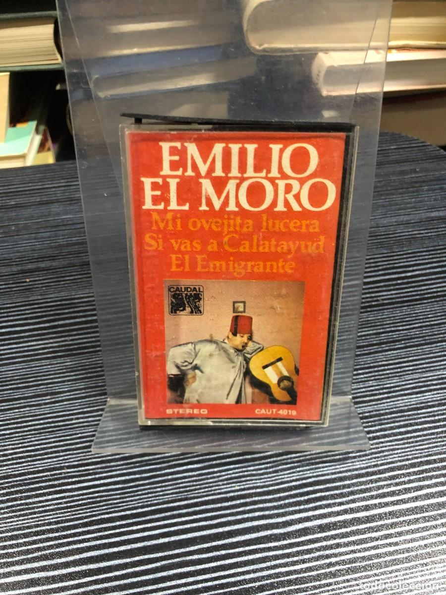 Casetes antiguos: Emilio el Moro &ndash; Miovejita lucera / Si vas a Calatayud / El Emigrante