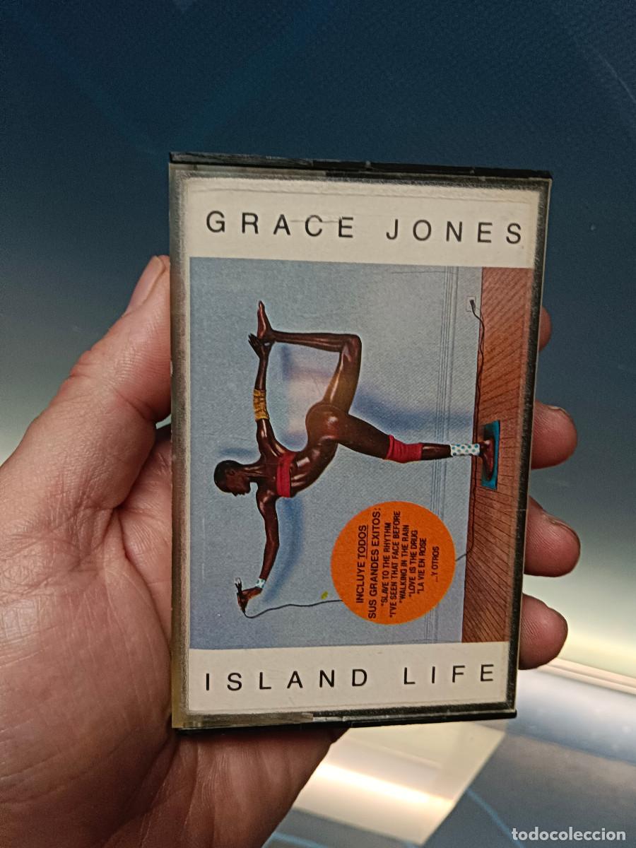 Casetes antiguos: Cinta de casete: Grace Jones - Island Life. Island Records, 1985.
