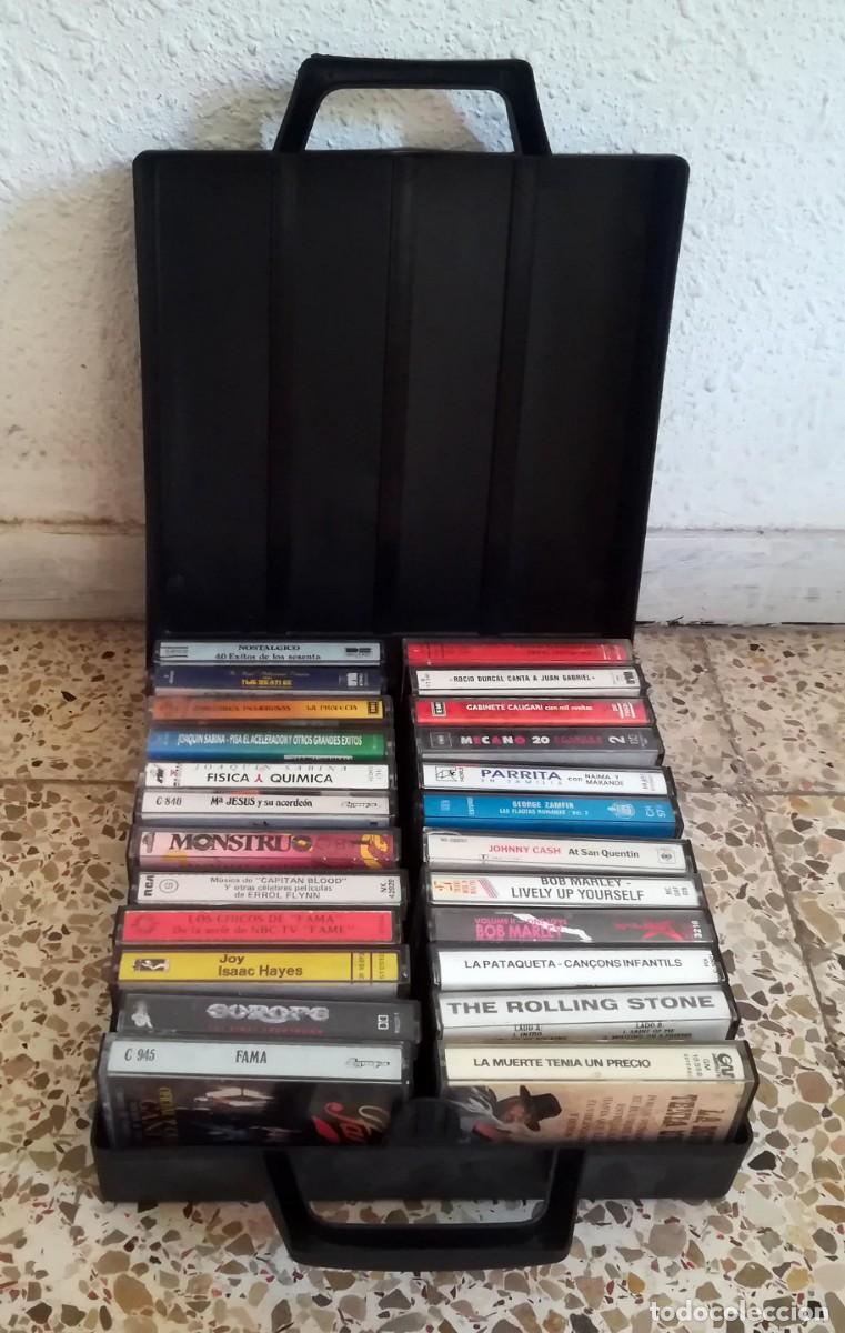 Casetes antiguos: Malet&iacute;n archivador de casetes para viaje a&ntilde;os 70