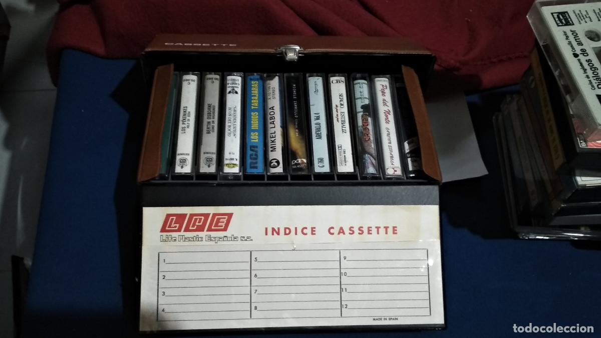 Casetes antiguos: Malet&iacute;n porta casetes LPE - CON 12 CINTAS - CASSETTES Y PORTA CASSETTES EN CORRECTO ESTADO VER FOTOS