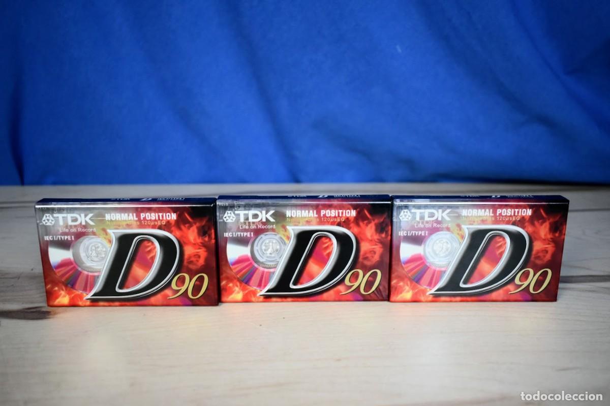 Casetes antiguos: Lote de tres cintas de cassette virgenes TDK modelo D90 nuevas a estrenar