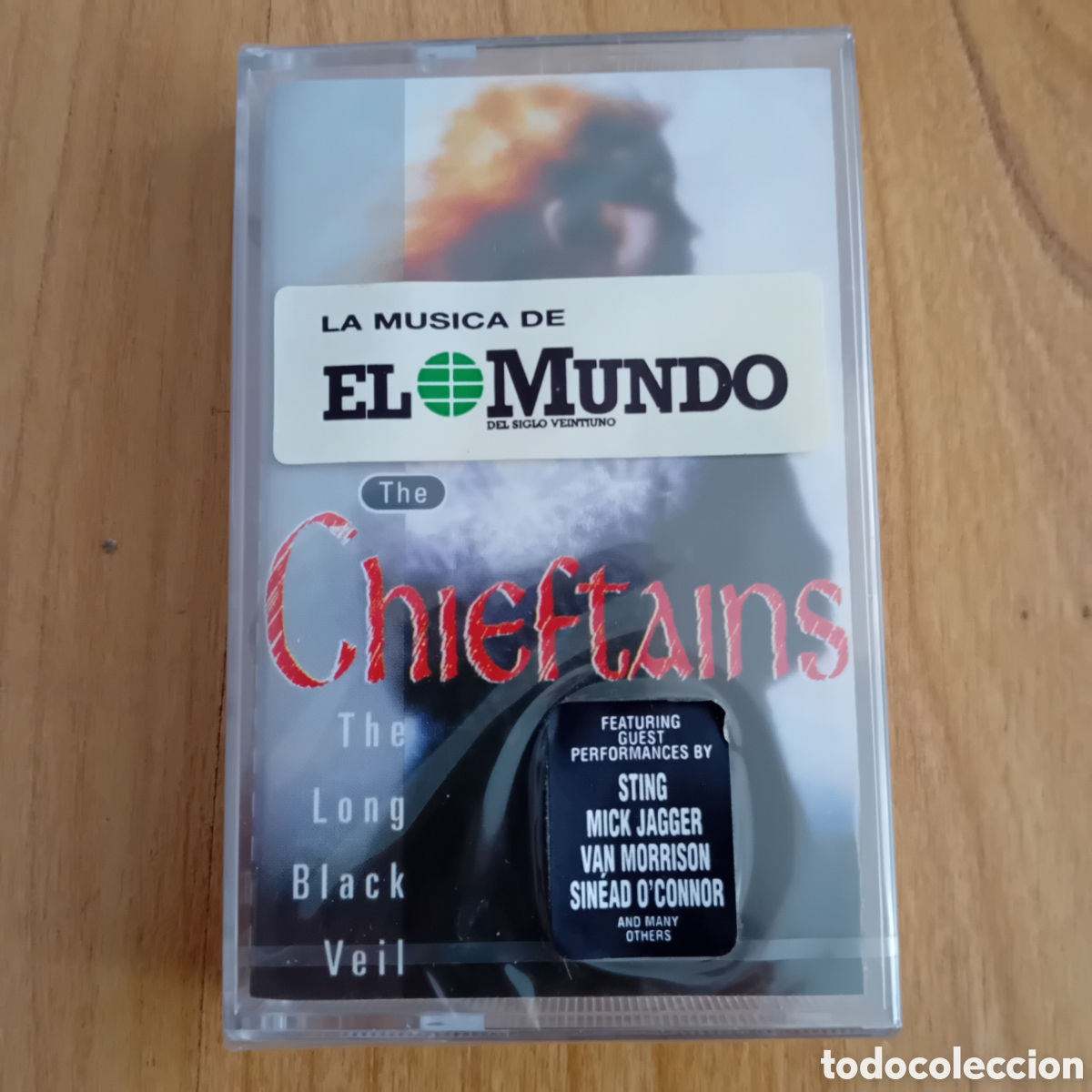 Casetes antiguos: THE CHIEFTAINS. THE LONG BLACK VEIL. LA MUSICA DEL MUNDO. AUN PRECINTADO