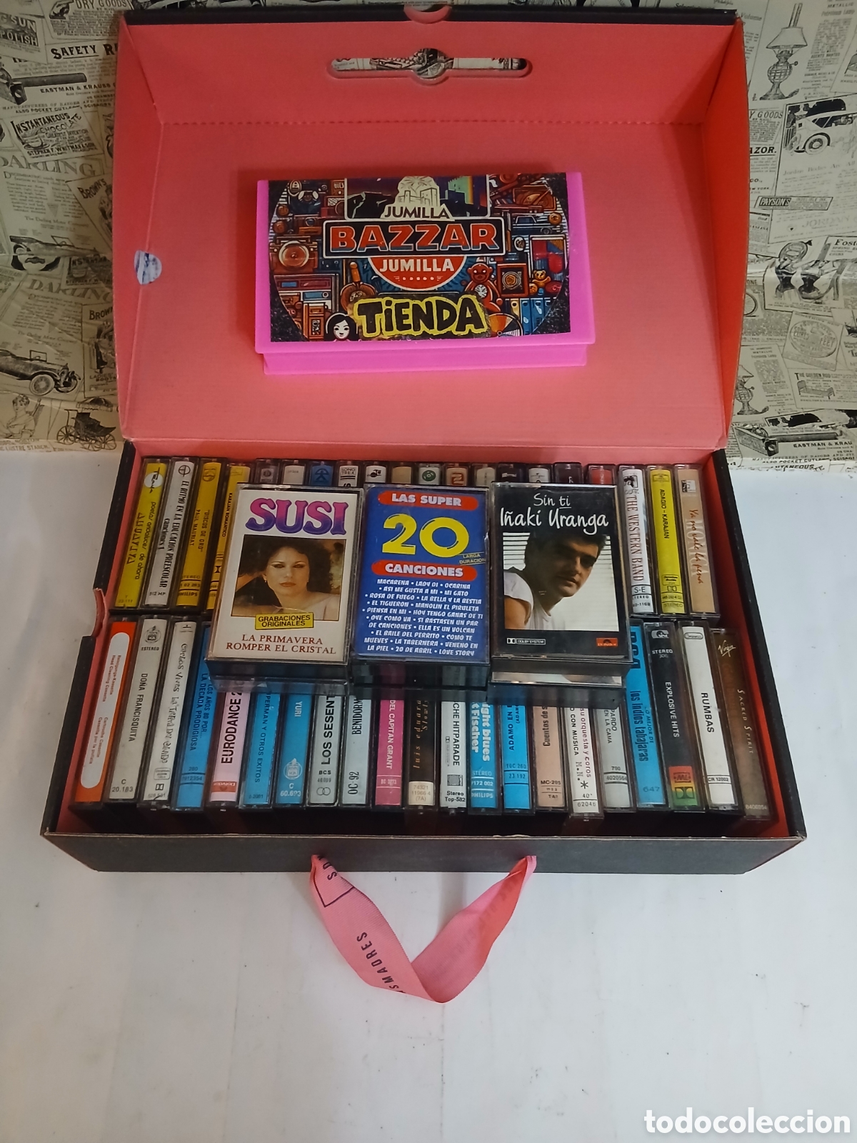Casetes antiguos: Caja con 50 casetes vintage