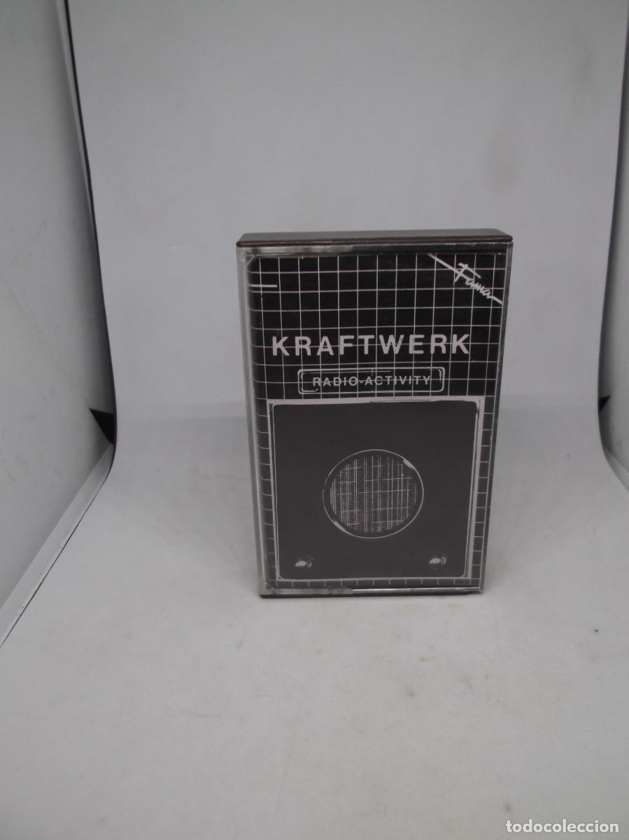 Casetes antiguos: Kraftwerk Radio-Activity.Emi Capitol
