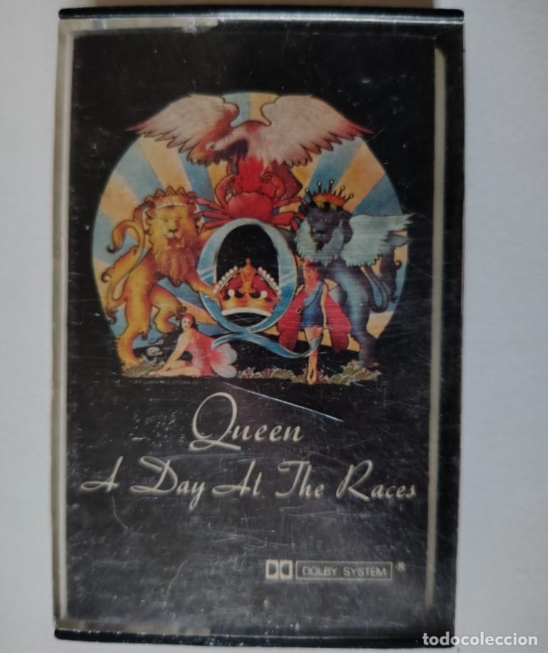 Casetes antiguos: Queen. A day at the races. Emi, UK 1976 cassette TC-EMTC 104/ 0C 262-98 485