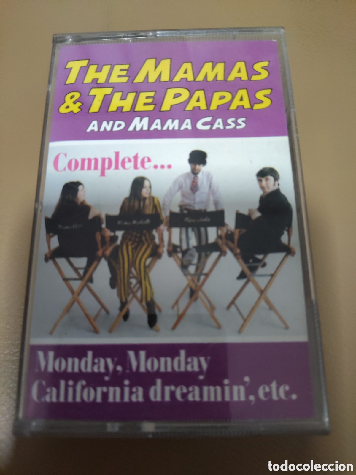 Casetes antiguos: recopilatoria del grupo The Mamas & The Papas titulada &rdquo;Complete... And Mama Cass