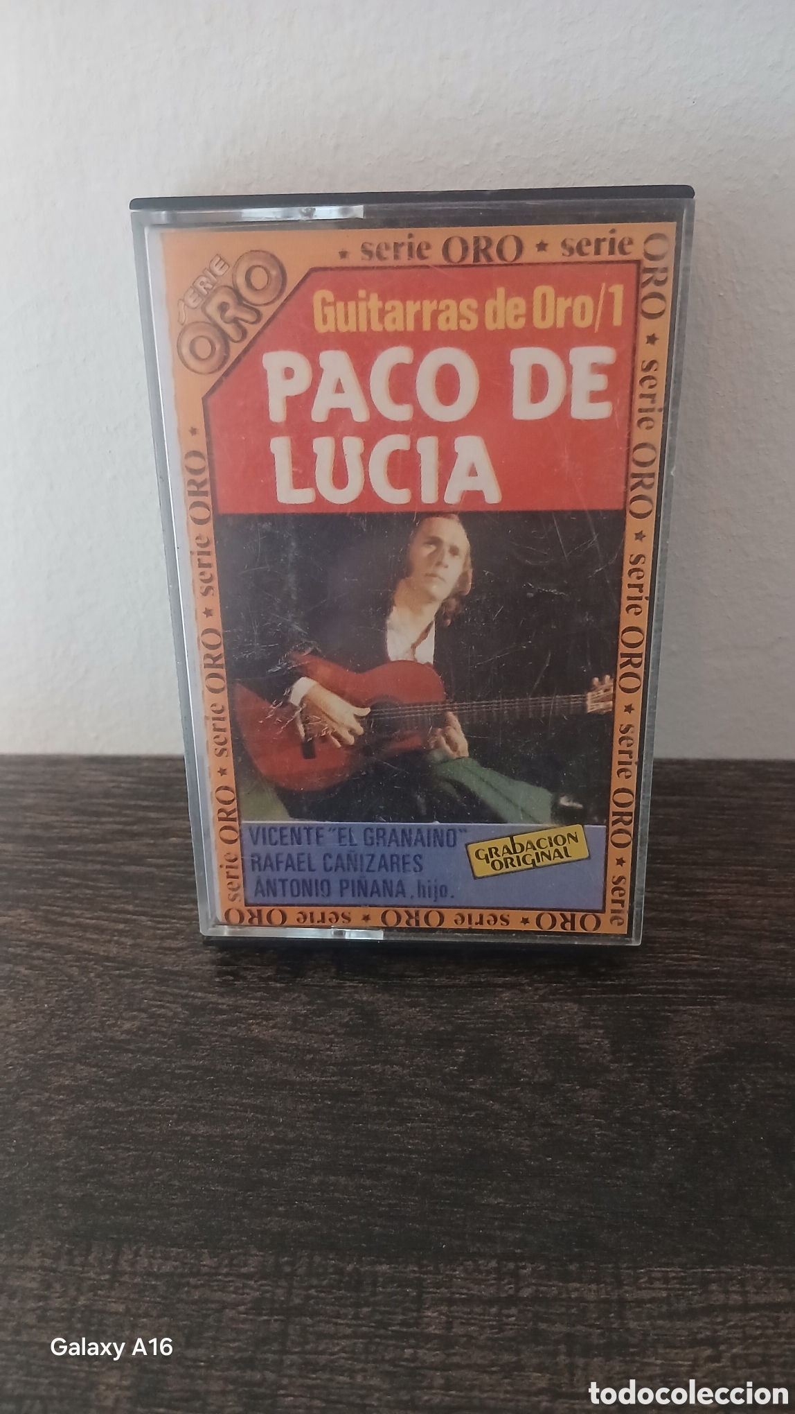 Casetes antiguos: Cassette de m&uacute;sica de Paco de Luc&iacute;a, volumen 1 de la serie Guitarras de Oro