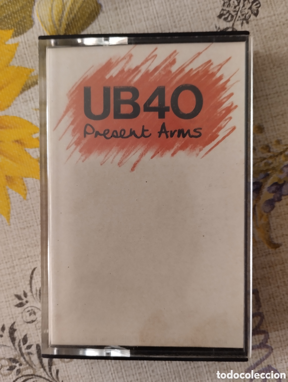 Casetes antiguos: Cinta casete UB40 - Present Arms.