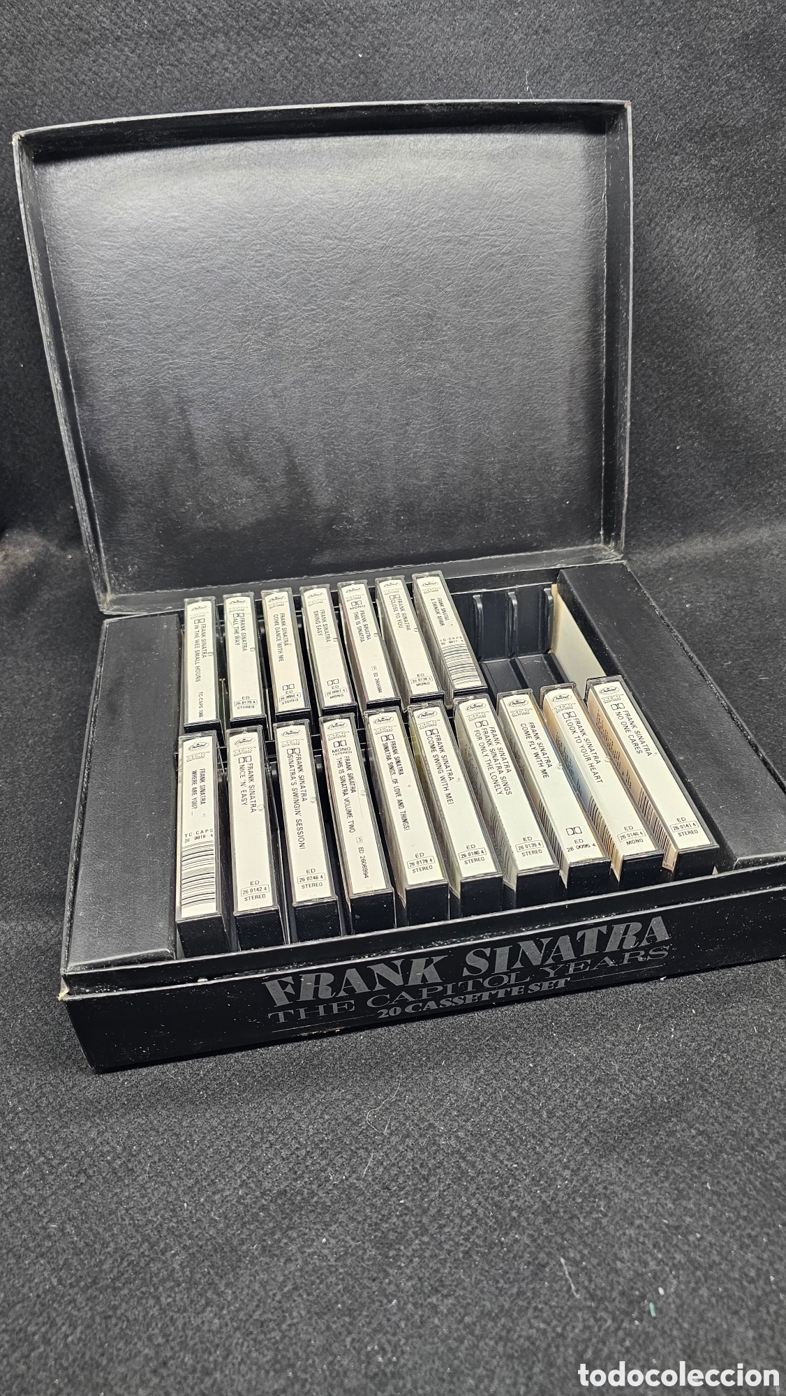Casetes antiguos: Recopilaci&oacute;n de grabaciones cl&aacute;sicas de la &eacute;poca dorada de Sinatra en casete