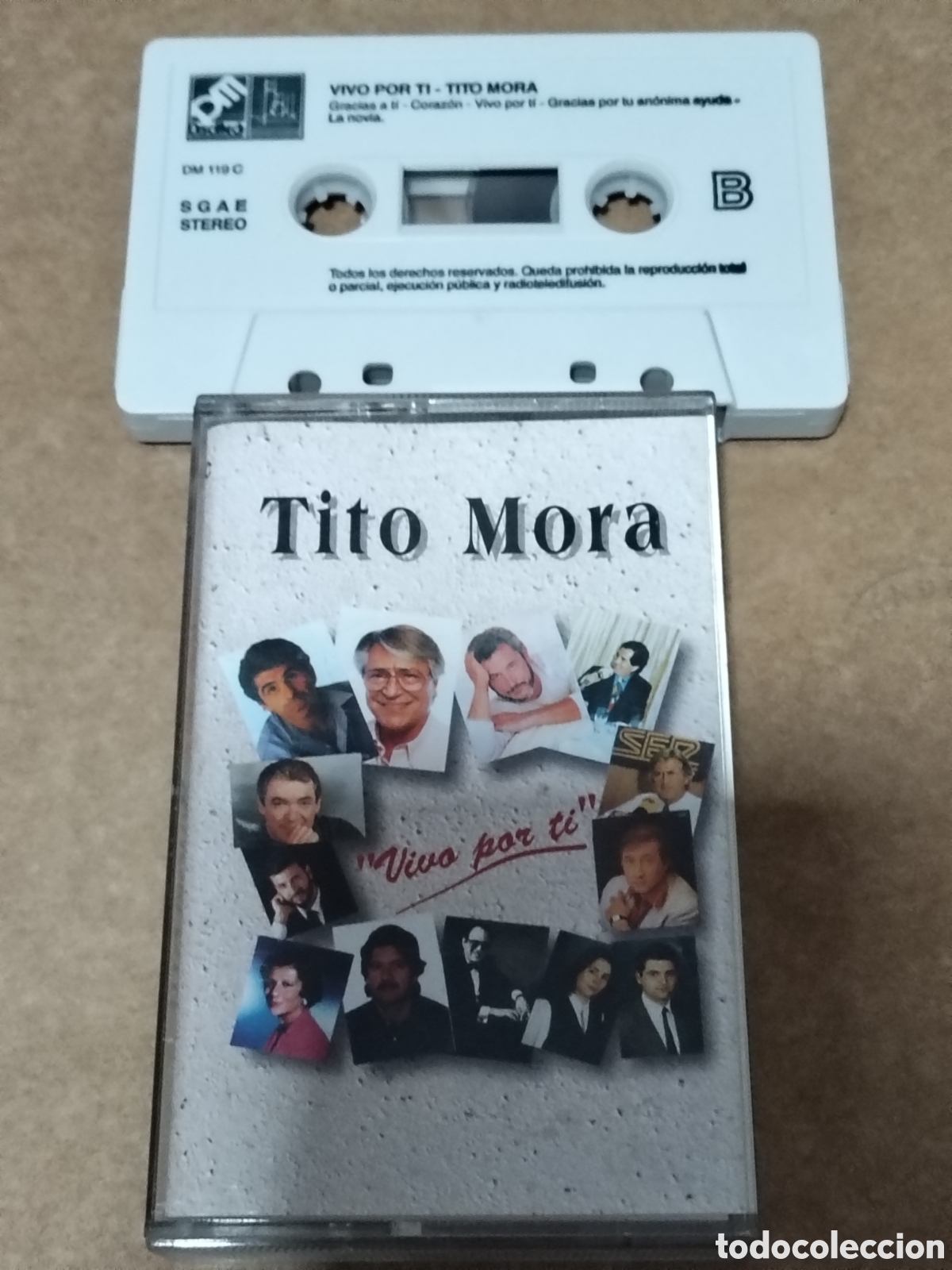 Casetes antiguos: Vivo por ti&rdquo; del cantante pop espa&ntilde;ol Tito Mora,