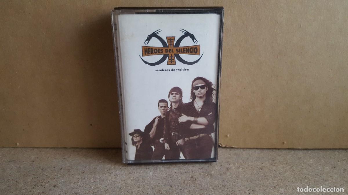 Casetes antiguos: Cinta de m&uacute;sica en casete/cassette original, H&eacute;roes del Silencio, Senderos de traici&oacute;n. .