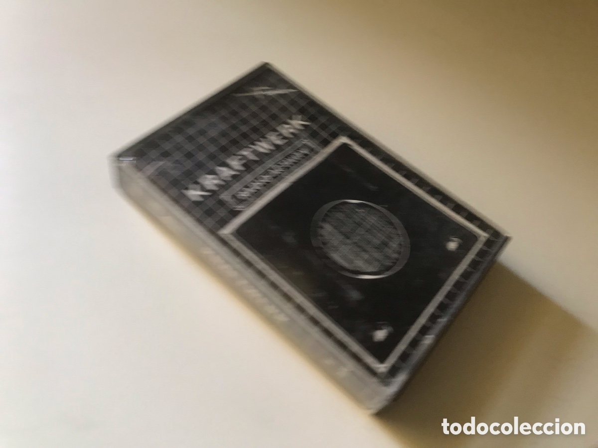 Casetes antiguos: Kraftwerk. Radio-Activity.