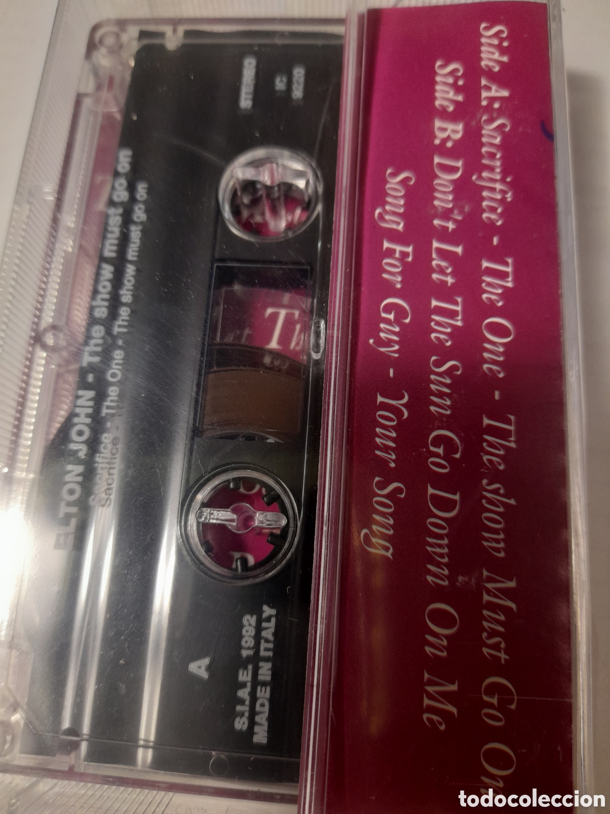 Casetes antiguos: ELTON JOHN. THE SHOW MUST GO ON. - Foto 2