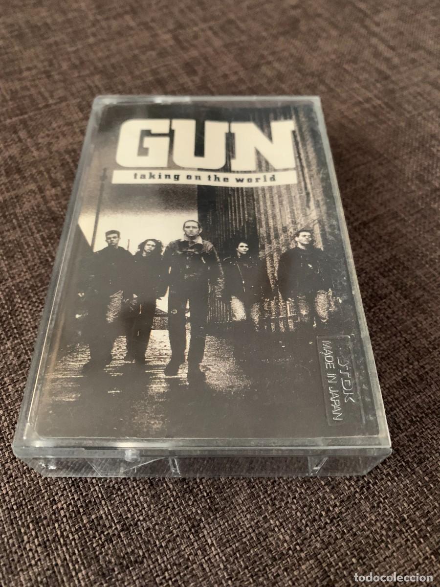 Casetes antiguos: CASETE. GUN. TAKING ON THE WORLD. BUENA CONSERVACION