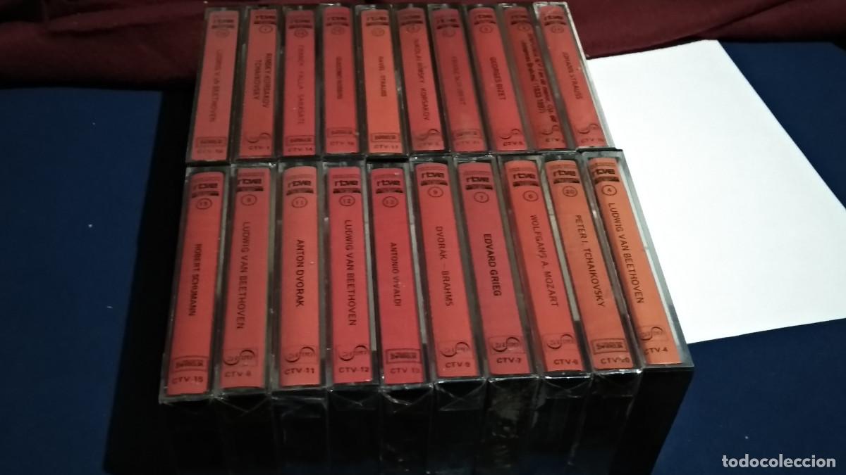 Casetes antiguos: LOTE 20 CASETES CINTAS CASSETTE MUSICA CLASICA COLECCI&Oacute;N RTVE 1977 EL MUNDO DE LA MUSICA - POCO USO