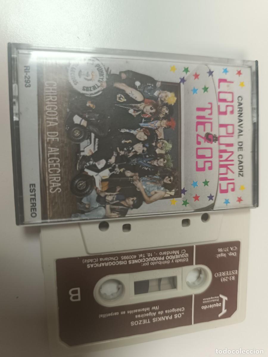 Casetes antiguos: ANTIGUA CINTA CASSETTE DE CARNAVALES DE CADIZ, A&Ntilde;OS 80, DE ALGECIRAS, LOS PUNKIS TIEZOS