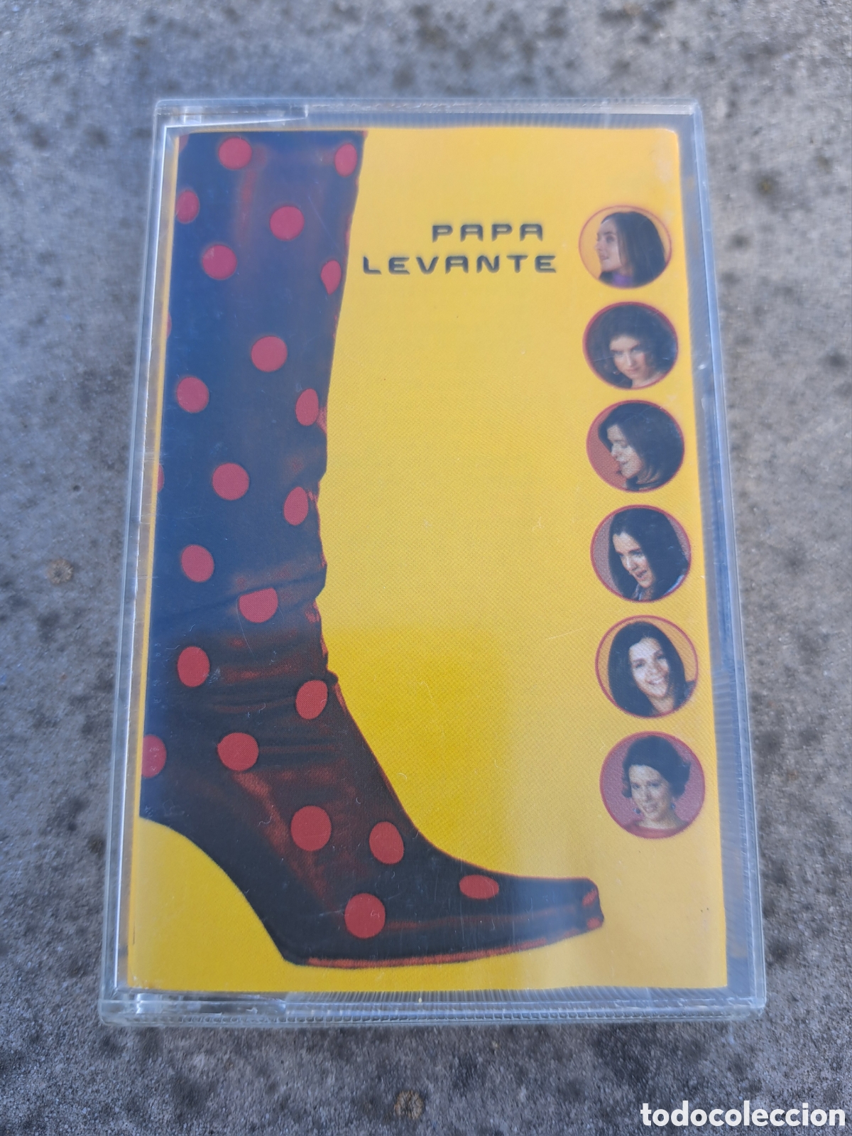 Casetes antiguos: CASETE PAPA LEVANTE A&Ntilde;O 2000