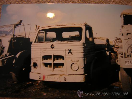 Coches y motocicletas: FOTOGRAF&Iacute;A CAMI&Oacute;N PEGASO COMET DEL EJ&Eacute;RCITO DE TIERRA CON CISTERNA DE AGUA