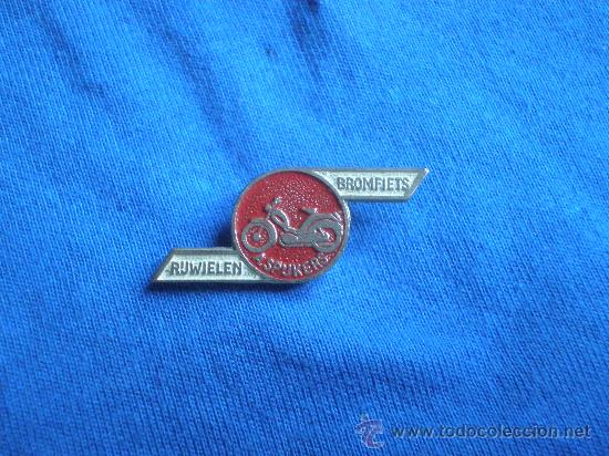 Automobili e Motociclette: ANTIGUO PIN DE ALFILER MOTOCICLETA //ASPUKERS -BROMMFIETS RUWIELEN //FERD, BERENTZEN, MASTRICH